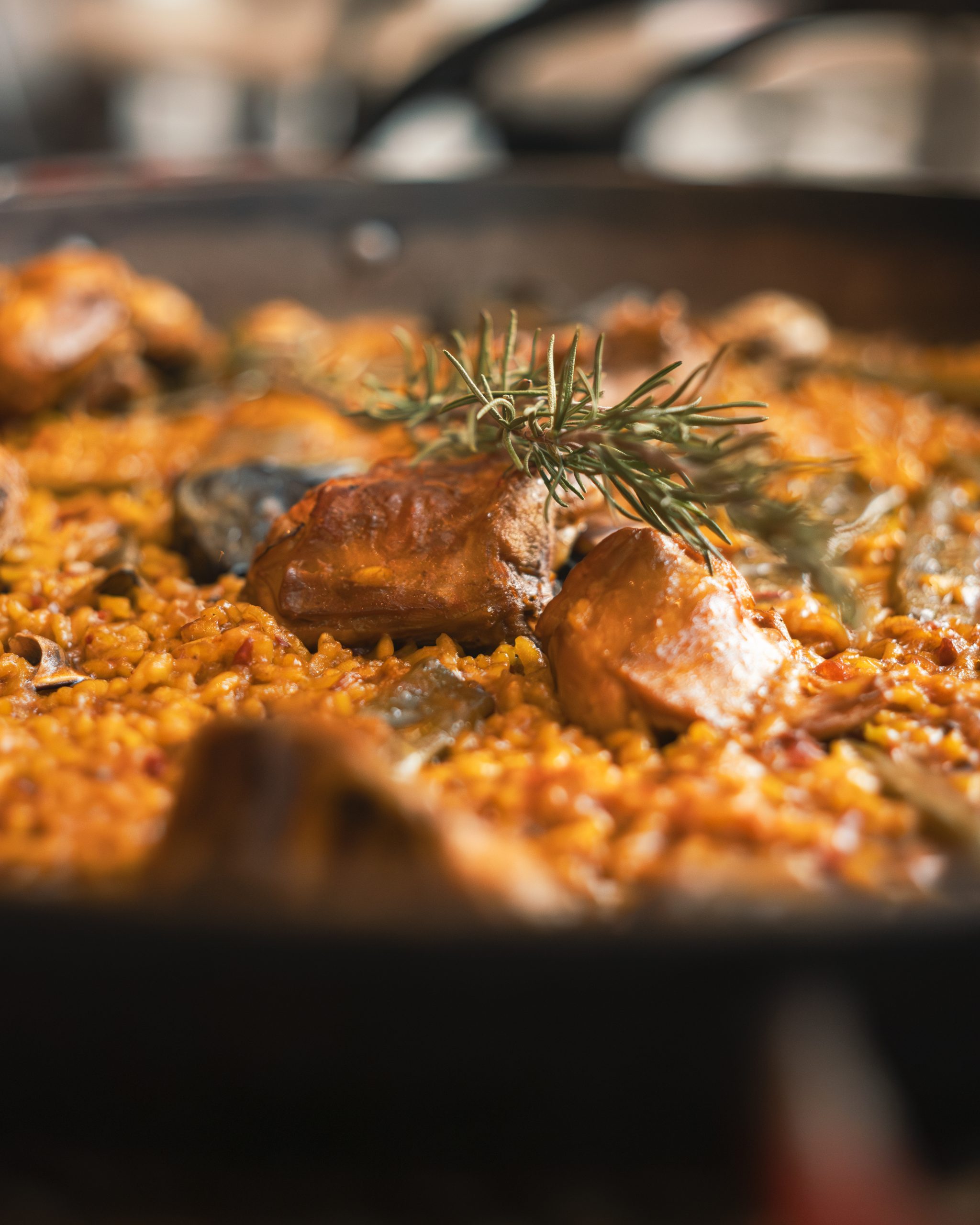 Plato de paella valenciana