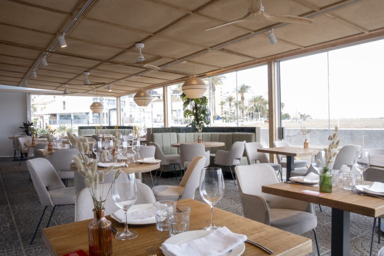 sala del restaurante Los Gómez La Pobla de Farnals