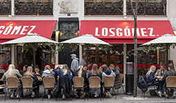 Terraza del restaurante Los Gómez San Vicente